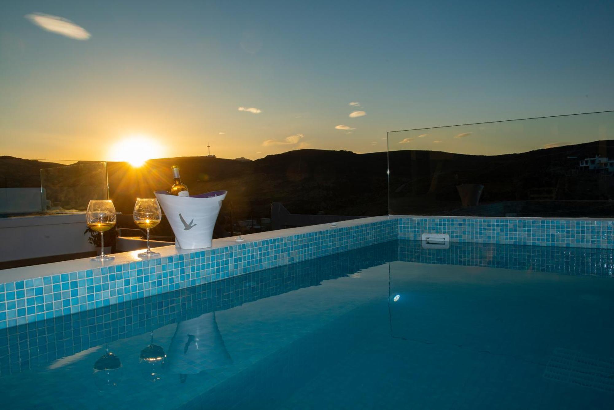 Myrsini'S Luxury Suites Merchia Mykonos Town Kültér fotó